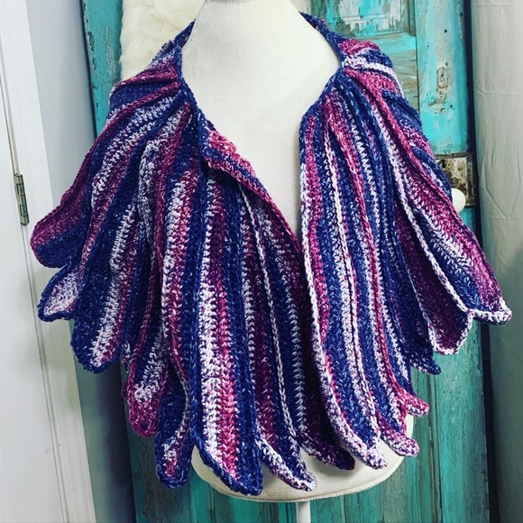 Winter Berries, Crocheted Feather wrap, Handmade - Picture 3 of 5